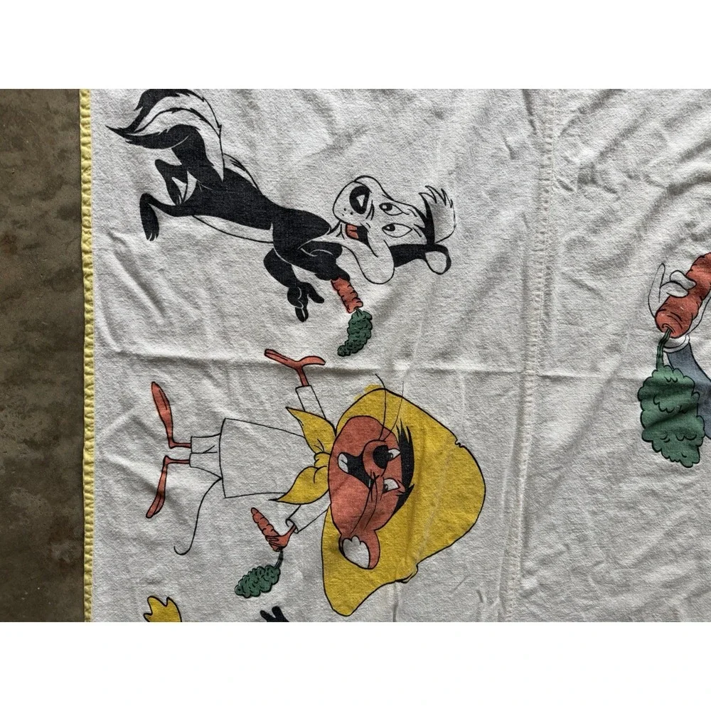 Vtg Warner Bros Looney Tunes Bedspread Twin Bugs Elmer Fudd Yosemite Sam Foghorn